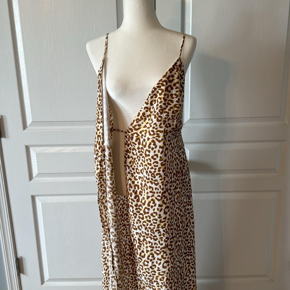 Leopard Wrap Dress - Picture 9 of 10